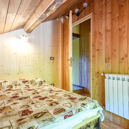 4 Bedroom Beautiful In Holiday home *