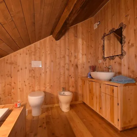 4 Bedroom Stunning In Casa vacanze *