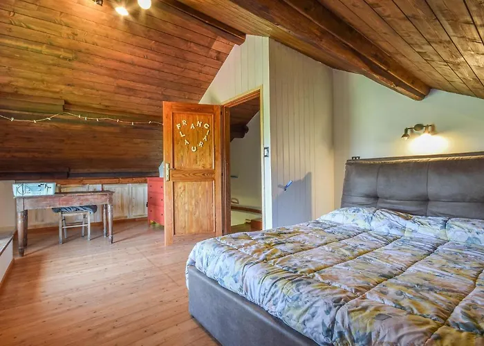בית נופש 4 Bedroom Beautiful In Tiglieto