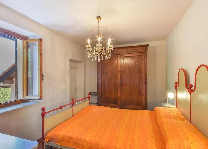 בית נופש 4 Bedroom Beautiful In *